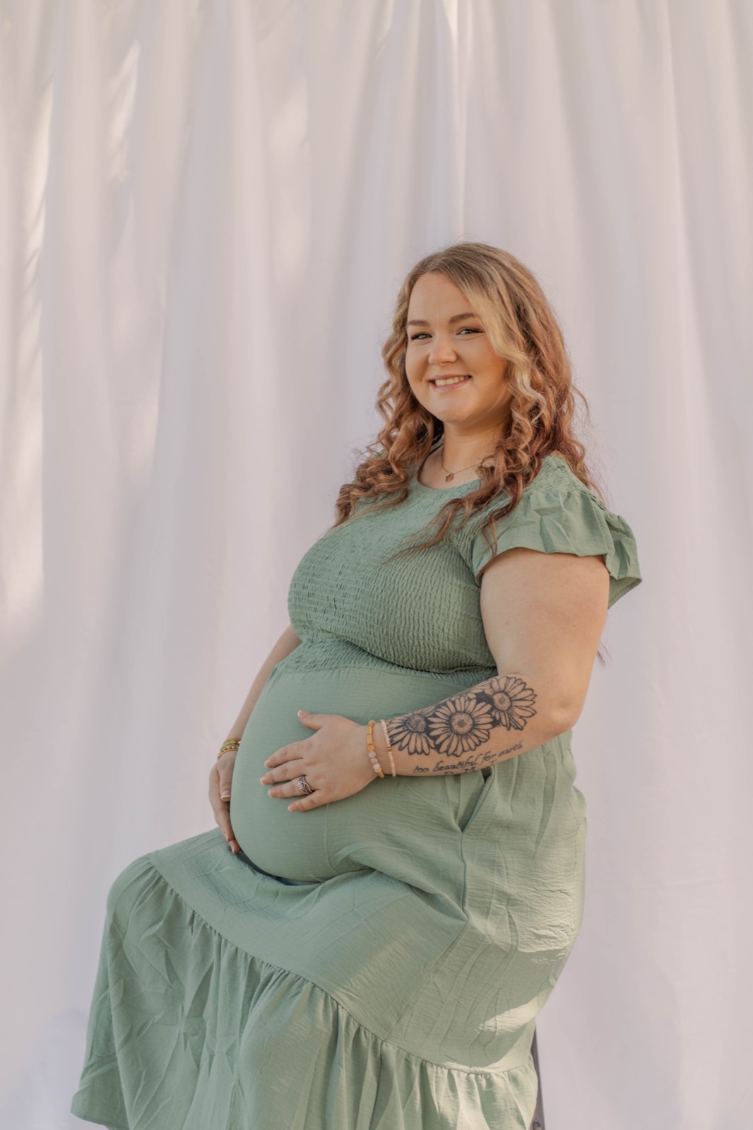 Maternity photography by MBPhotography